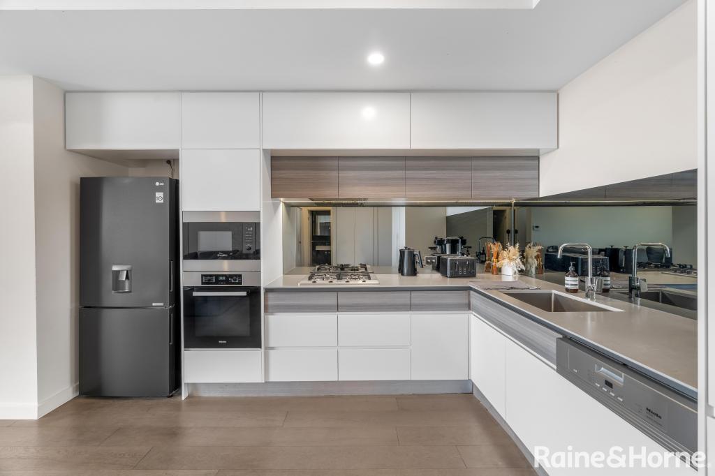 504/20 Kendall St, Gosford, NSW 2250