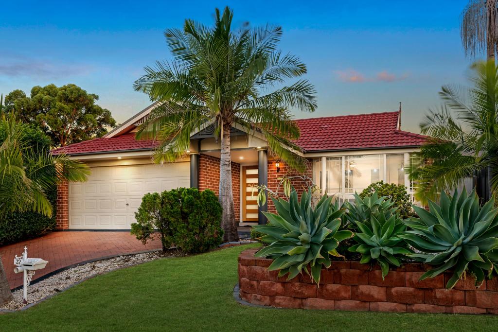 32 Phoenix Ave, Stanhope Gardens, NSW 2768