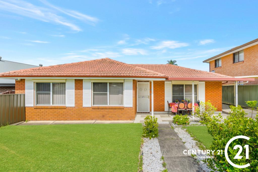 126 Mimosa Rd, Bossley Park, NSW 2176