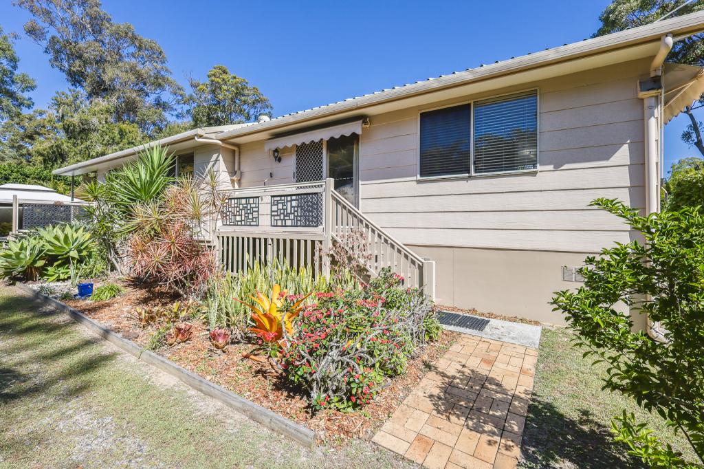 16 Natone Tce, Macleay Island, QLD 4184