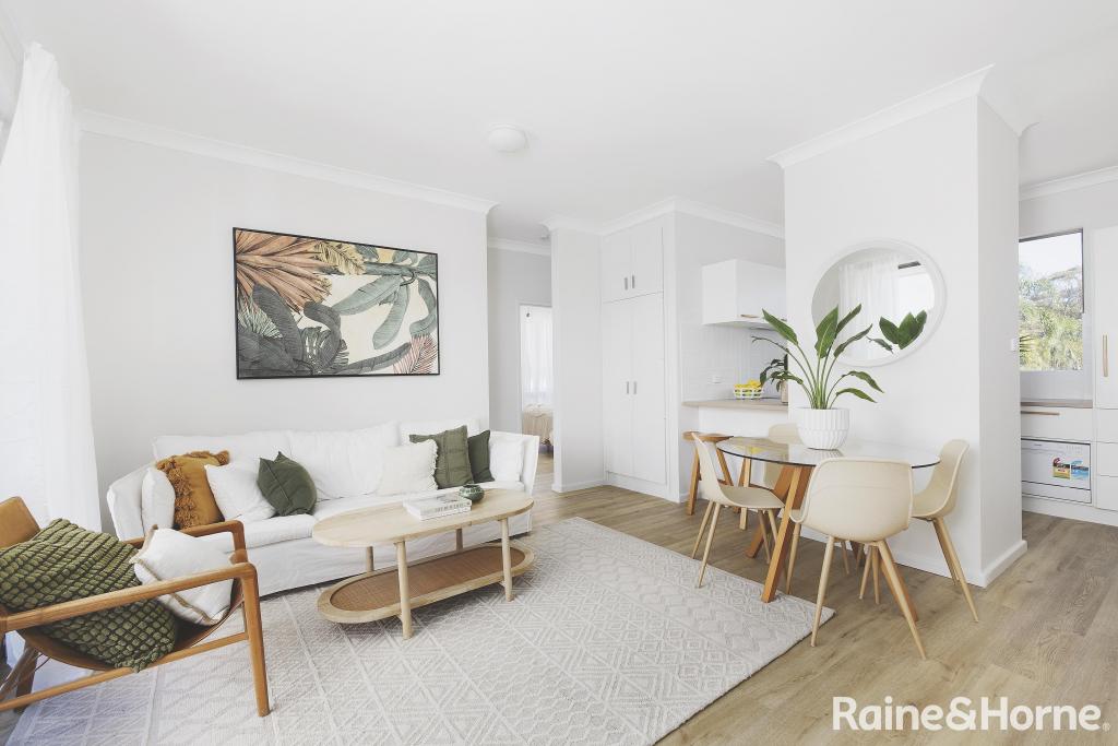 4/11 COOK PDE, LEMON TREE PASSAGE, NSW 2319