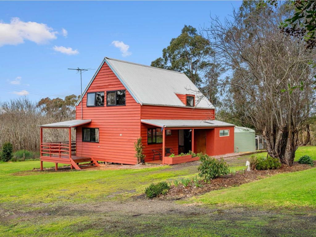 1 Cox St, Branxholme, VIC 3302