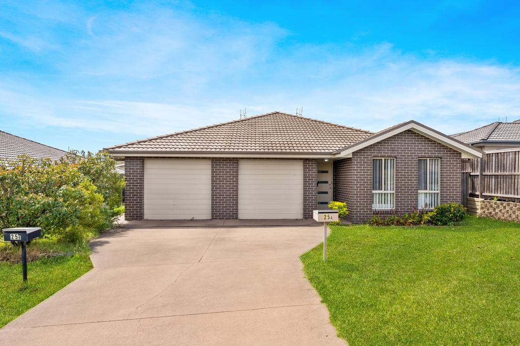 25a & 25b Auburn St, Gillieston Heights, NSW 2321