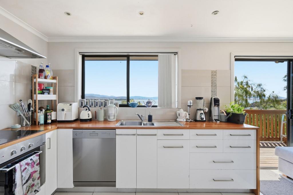 10 Hurst St, Lewisham, TAS 7173