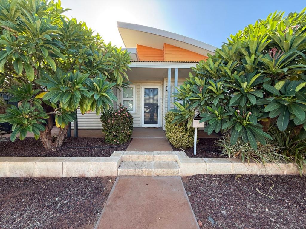 32 Winyama Rd, Baynton, WA 6714