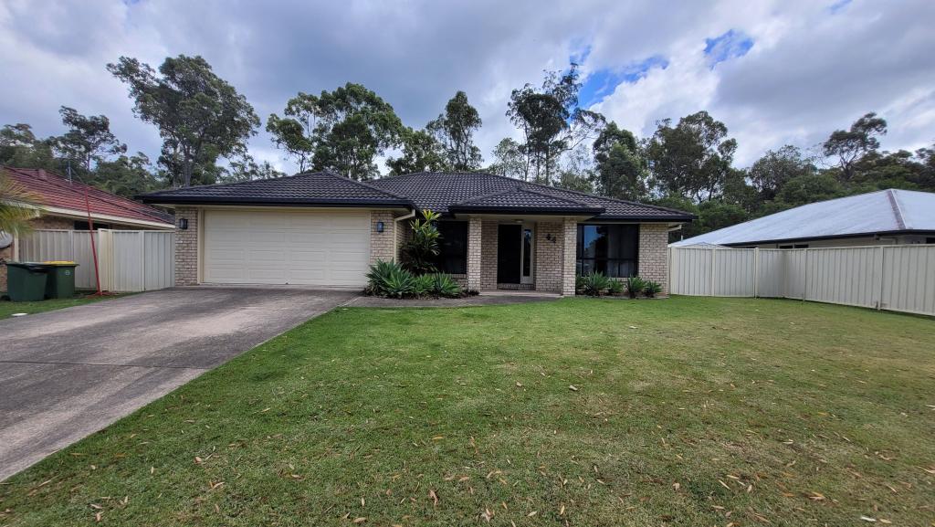 44 GOWEN DR, LANDSBOROUGH, QLD 4550