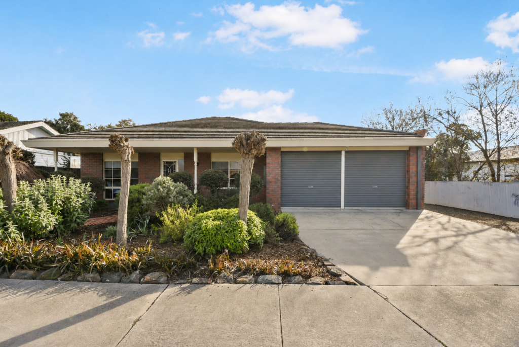 32 Wilmoth Ave, Horsham, VIC 3400