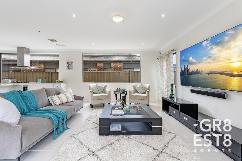 37 Elmsford Cres, Cranbourne West, VIC 3977