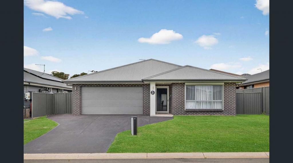 5 Cumbria St, Thirlmere, NSW 2572