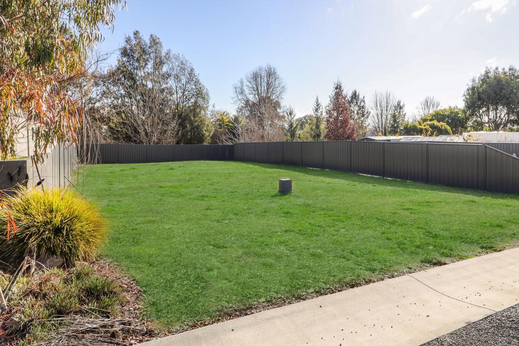 2/47 Highton Lane, Mansfield, VIC 3722