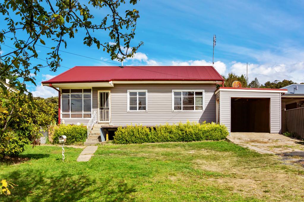 12 Albert St, Oberon, NSW 2787