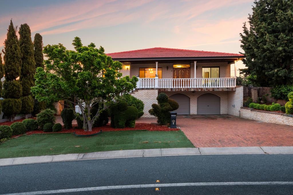 9 Cuscaden Cres, Florey, ACT 2615