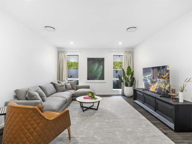 16 Nicklaus Ct, Merrimac, QLD 4226