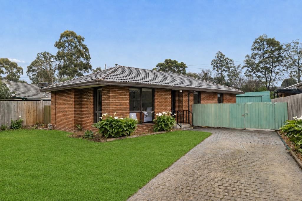 23 Upton Cres, Narre Warren, VIC 3805