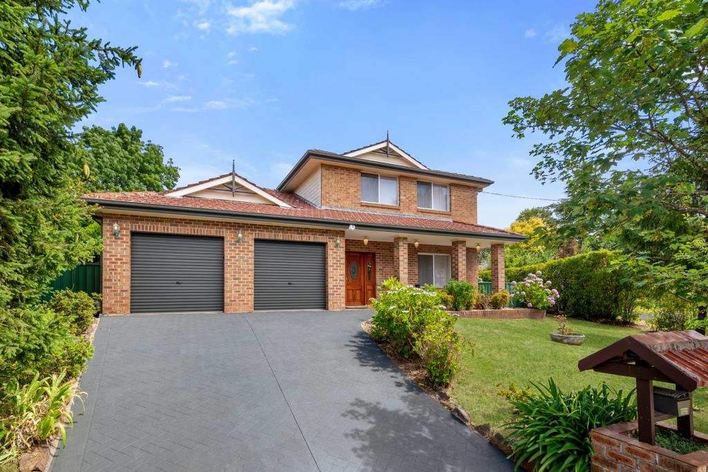 5 Maple Gr, Wentworth Falls, NSW 2782