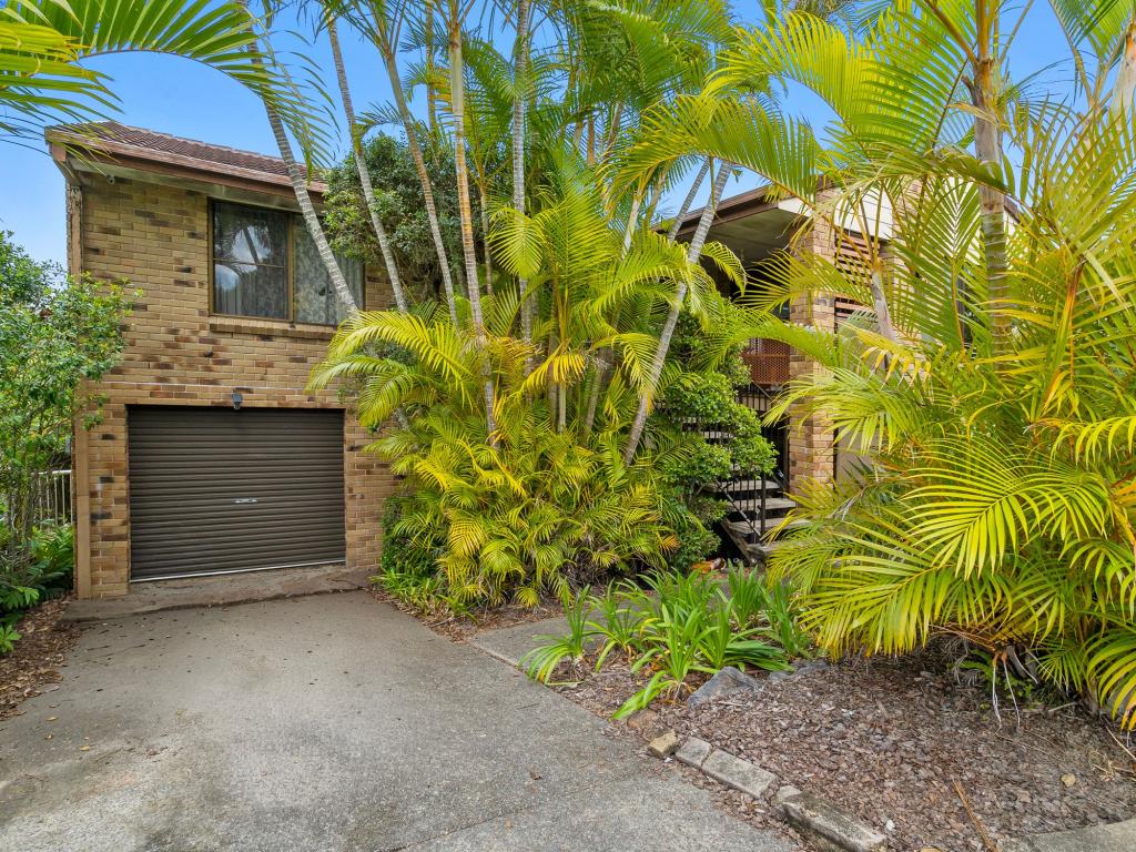 18 Daphne Ct, Elanora, QLD 4221