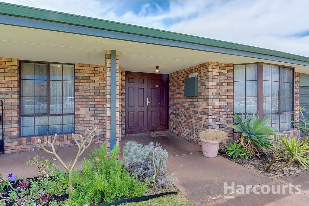 14 Urchin Mews, Waikiki, WA 6169