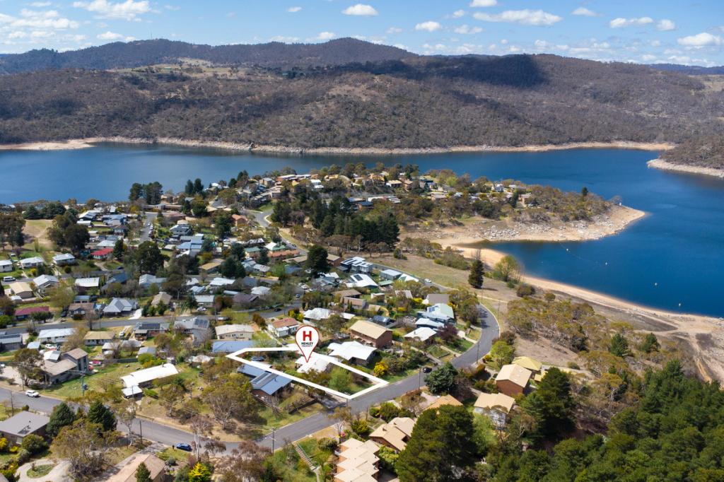 11 Cobbon Cres, Jindabyne, NSW 2627