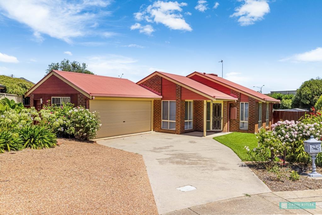 4 Harley Mews, Strathdale, VIC 3550