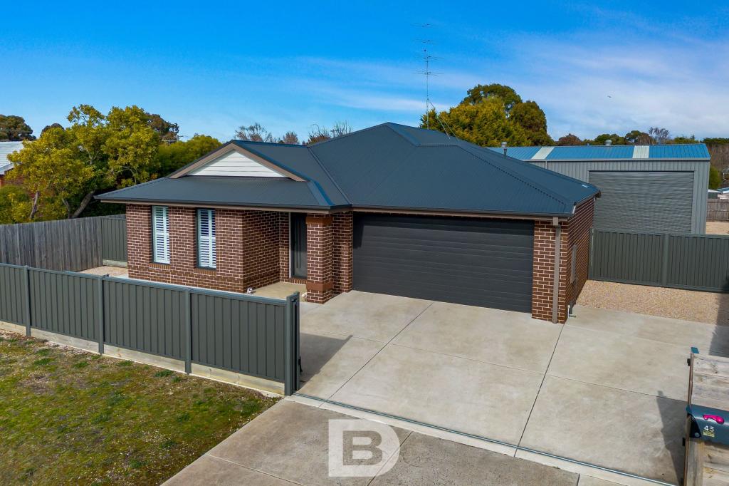 45 Connors Rd, Lancefield, VIC 3435