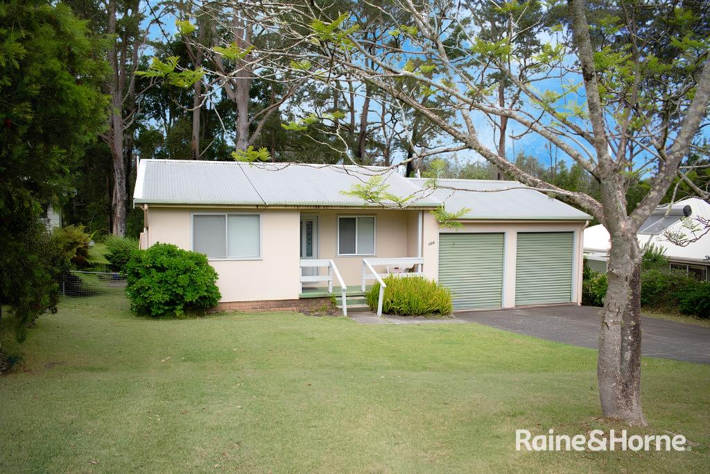 106 ANGLERS PDE, FISHERMANS PARADISE, NSW 2539