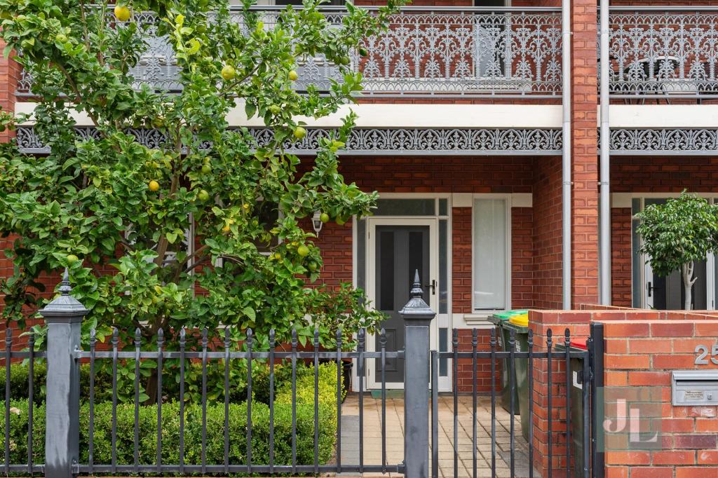 25 Raphael St, Subiaco, WA 6008