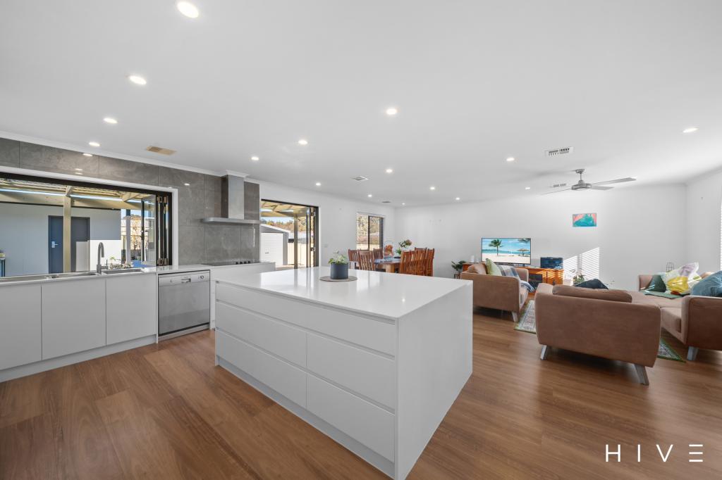 22 Outtrim Ave, Calwell, ACT 2905