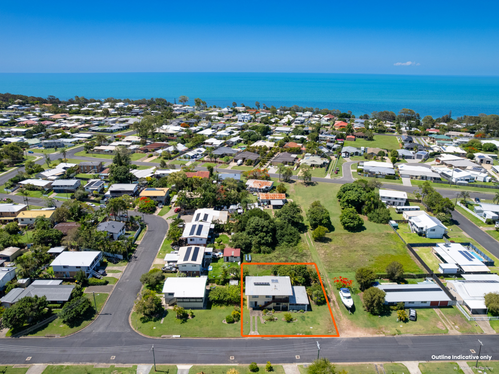 14 Paradise St, Point Vernon, QLD 4655