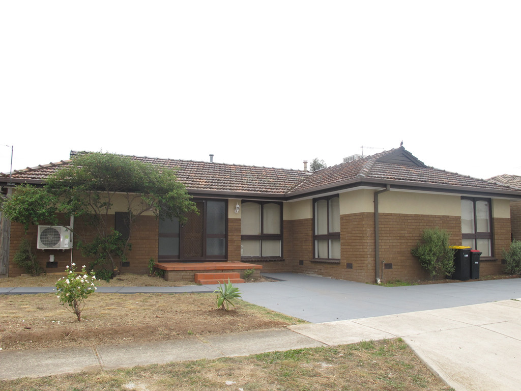 30 Marina Dr, Melton, VIC 3337
