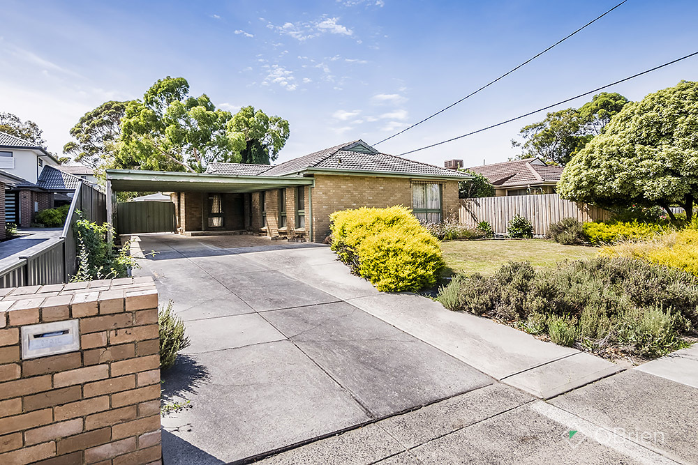 13 Fonteyn Dr, Wantirna South, VIC 3152