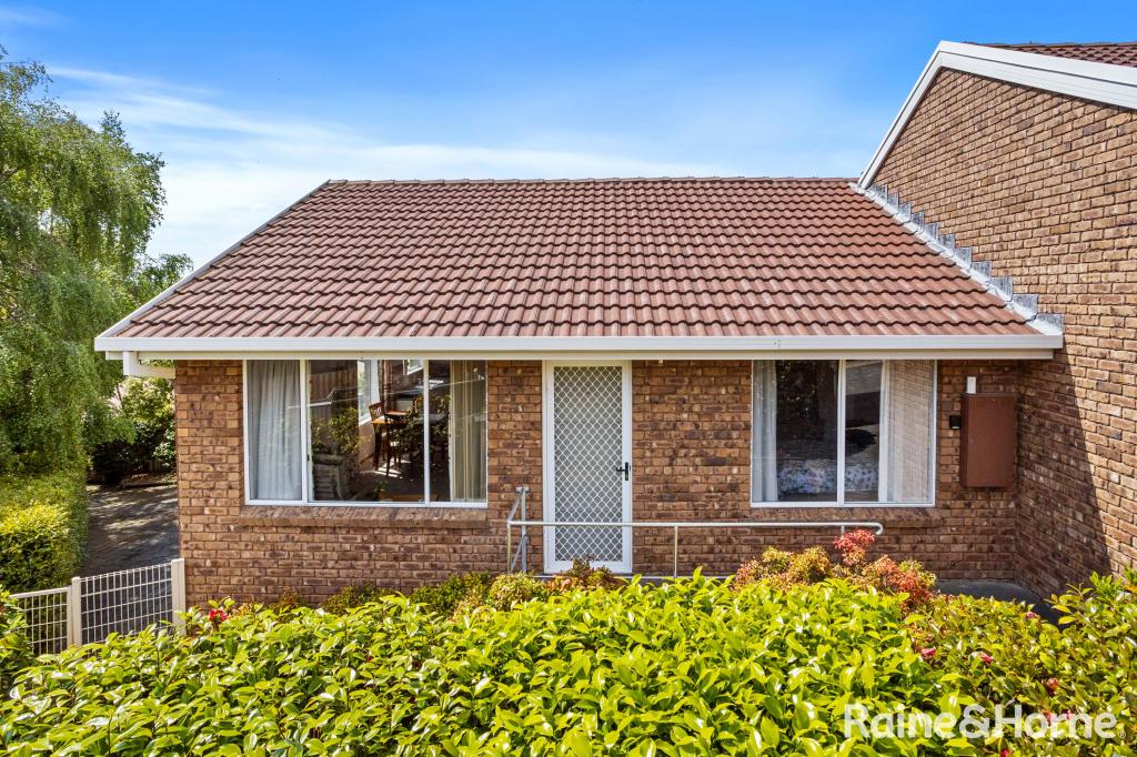 2/9 Longley Ct, Glenorchy, TAS 7010