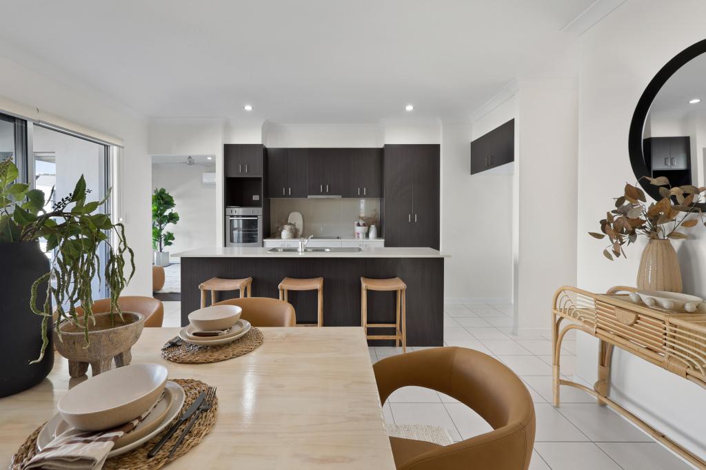 27 Bjelke Cct, Rural View, QLD 4740