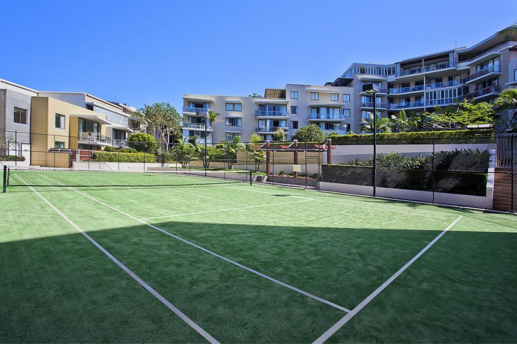 1090/1 Ocean St, Burleigh Heads, QLD 4220