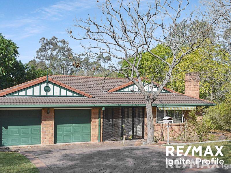 1 Deakin Pl, Forest Lake, QLD 4078
