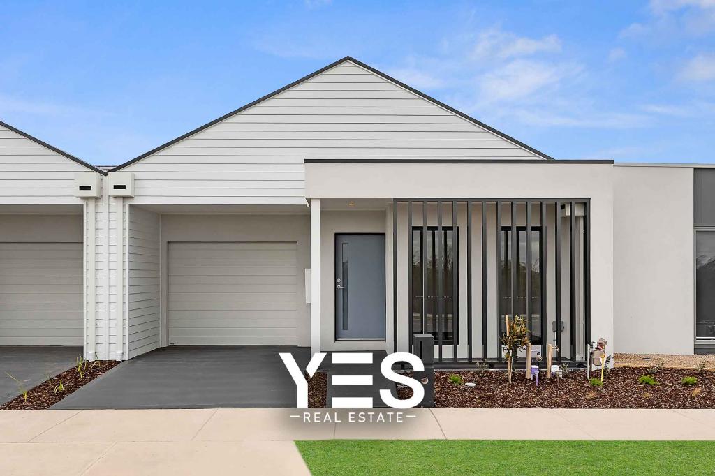 7 Lanark St, Clyde North, VIC 3978