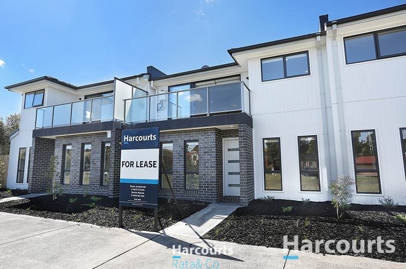 42 The Lakes Bvd, South Morang, VIC 3752