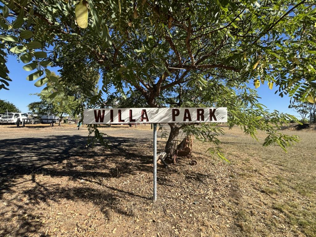 21 Trafford Rd, Wallumbilla, QLD 4428