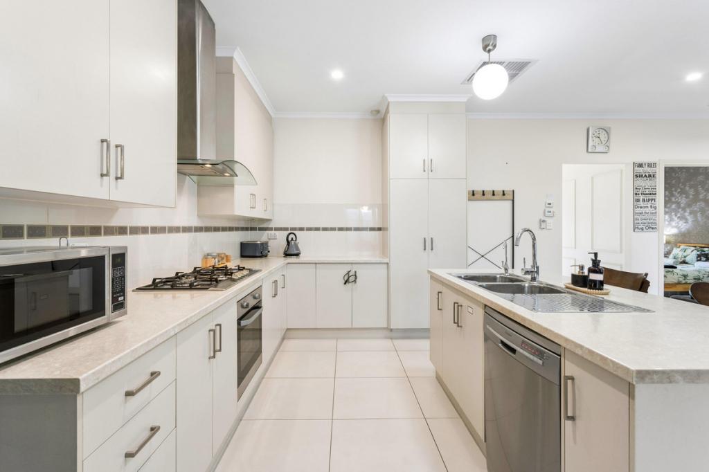 34 Meadowvale Rd, Modbury, SA 5092
