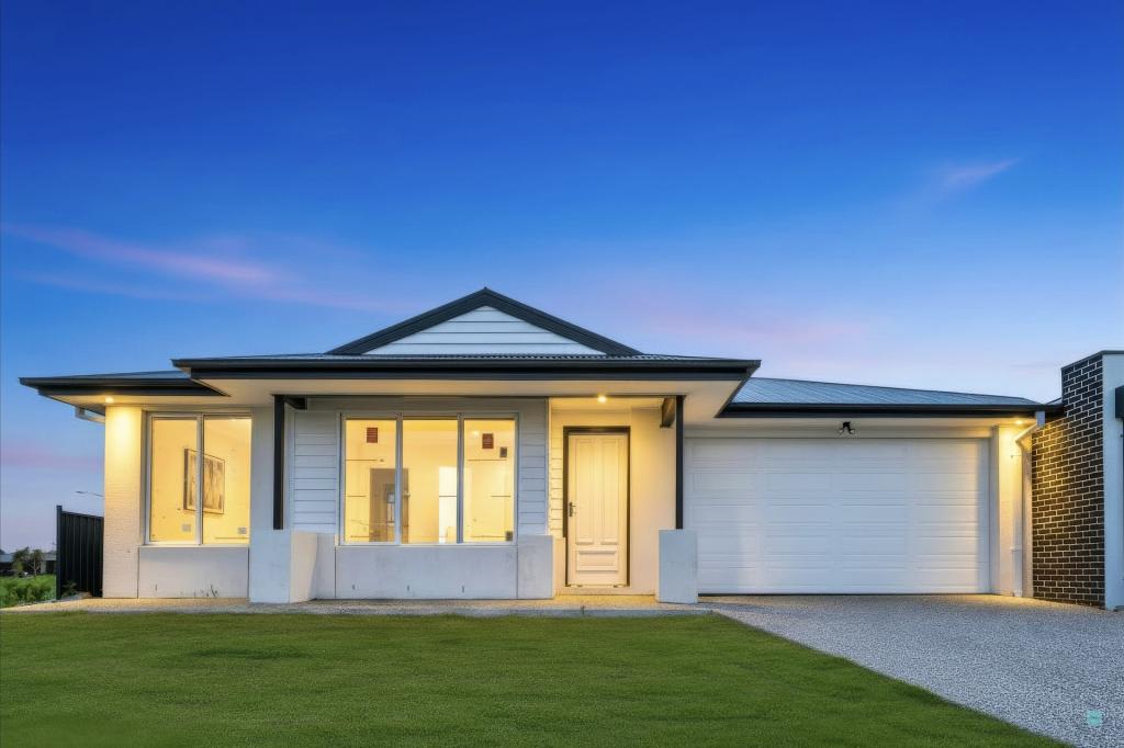 16 Lahore Cl, Mount Cottrell, VIC 3024