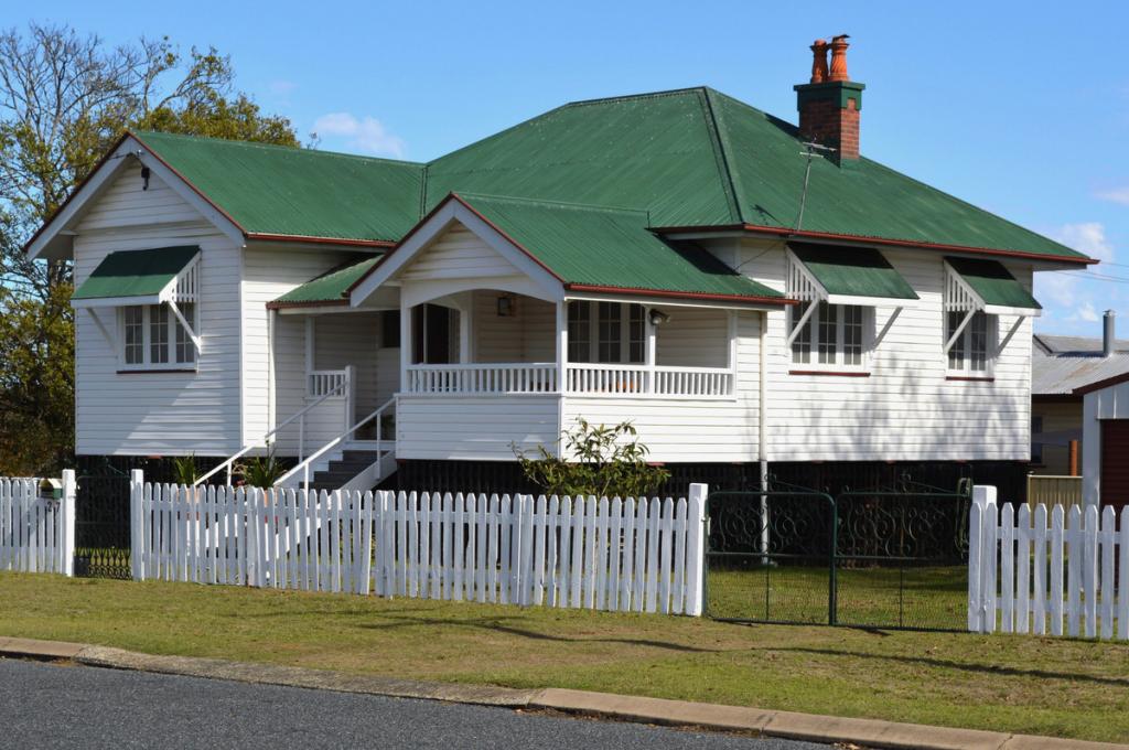 27 Bourke St, Warwick, QLD 4370
