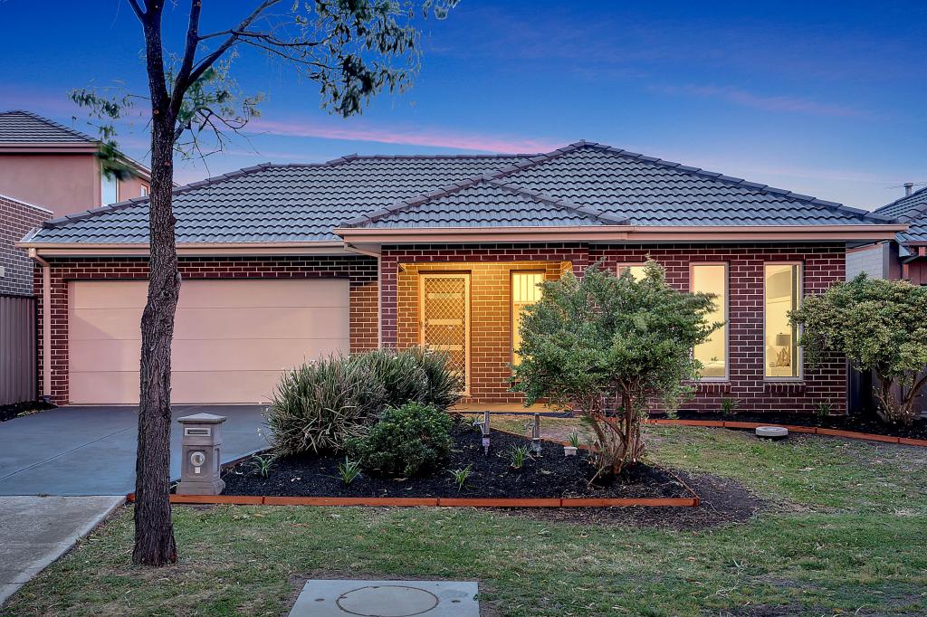 8 HOLLOWS CT, CRAIGIEBURN, VIC 3064