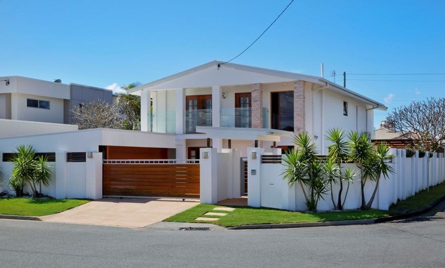 24 Lakeside Ave, Broadbeach Waters, QLD 4218