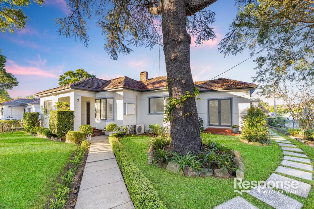 7 Bevan St, Northmead, NSW 2152