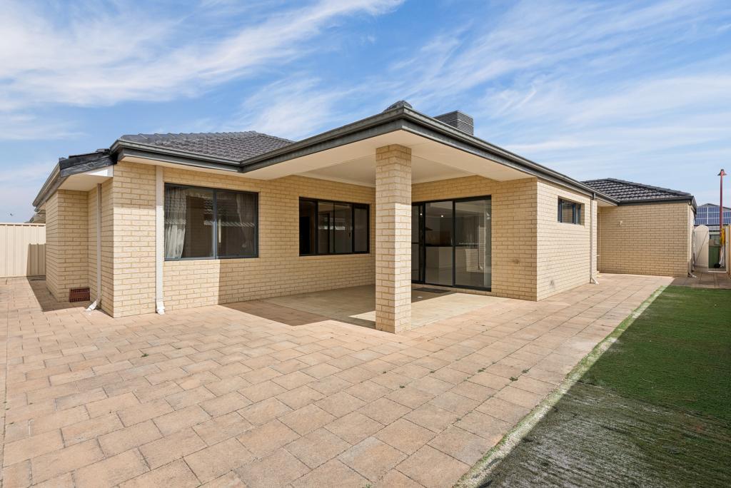 16 LAGGAN RD, CANNING VALE, WA 6155