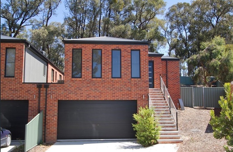 5b Vincent Dr, Kennington, VIC 3550