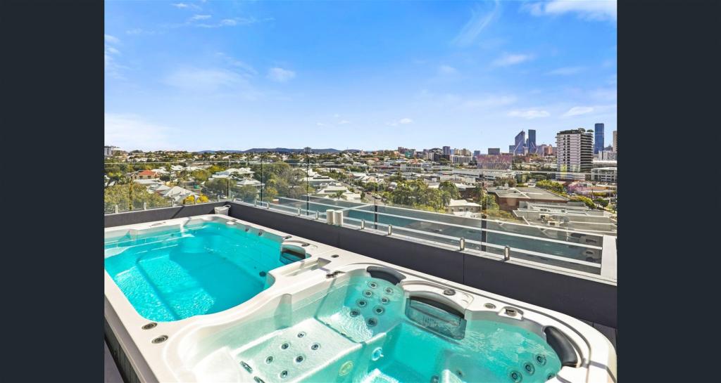 611/159 Logan Rd, Woolloongabba, QLD 4102