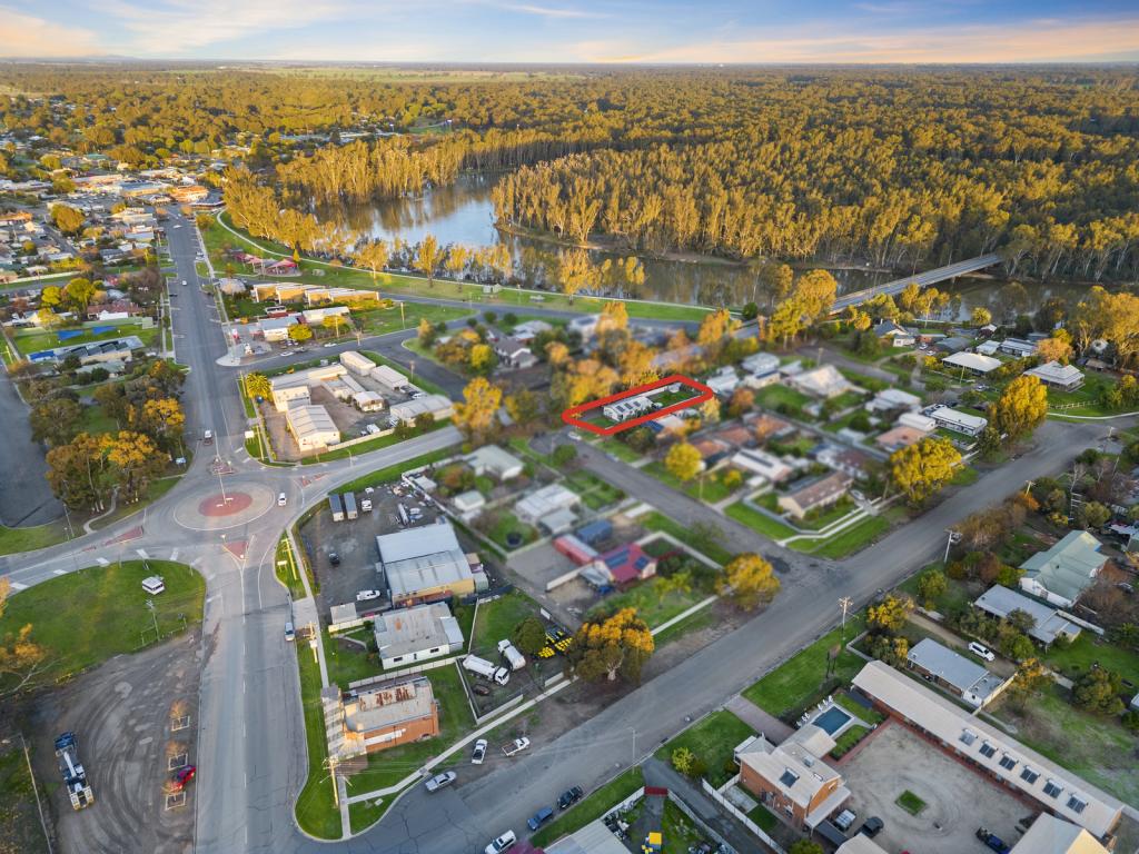 2 Ball Ct, Tocumwal, NSW 2714