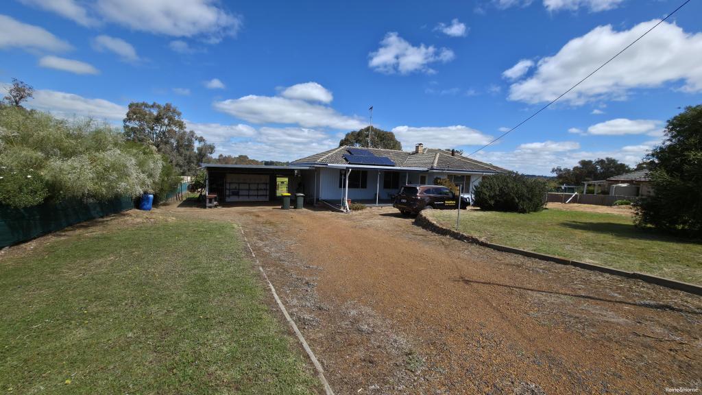 38 Newstead Rd, Kojonup, WA 6395