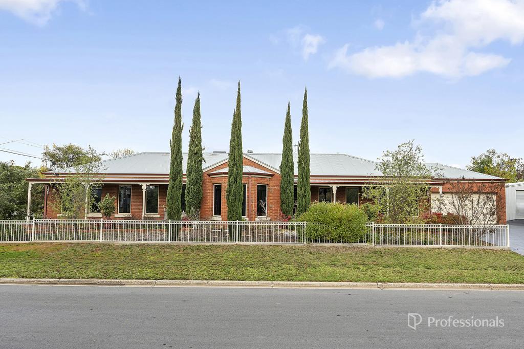 7 HENRY ST, MARYBOROUGH, VIC 3465