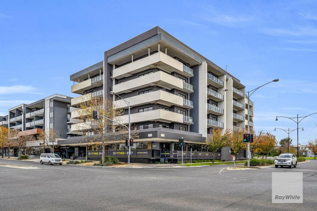 148/73 LAKE ST, CAROLINE SPRINGS, VIC 3023